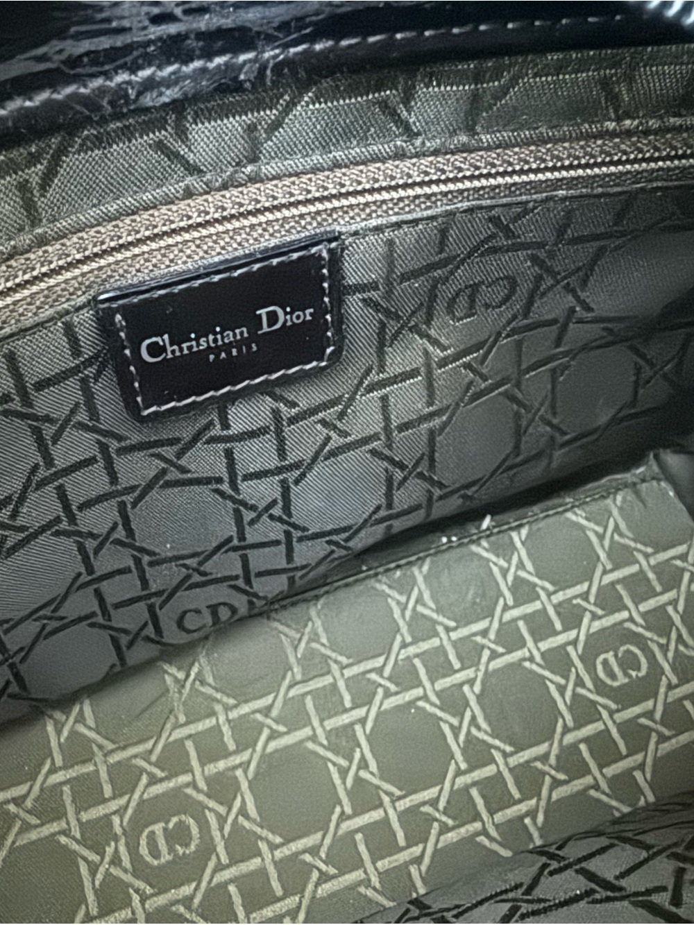 Auth Dior Black Patent Leather Top-Handle Bag - Picture 14 of 16
